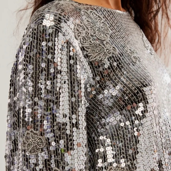 Free People Shine So Bright Top Sequins size Small - Picture 3 of 10